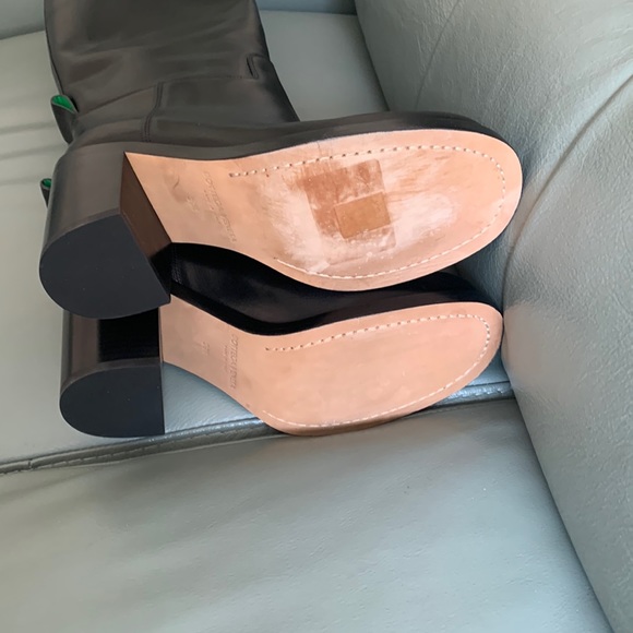 Bottega Veneta Classic Knee High Boot - Picture 16 of 16